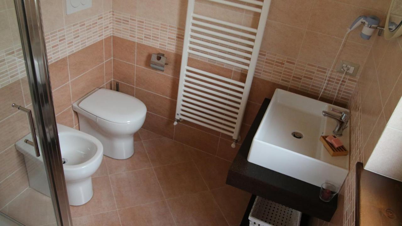 Al Ginepro Bed & Breakfast Montecchio  Dış mekan fotoğraf