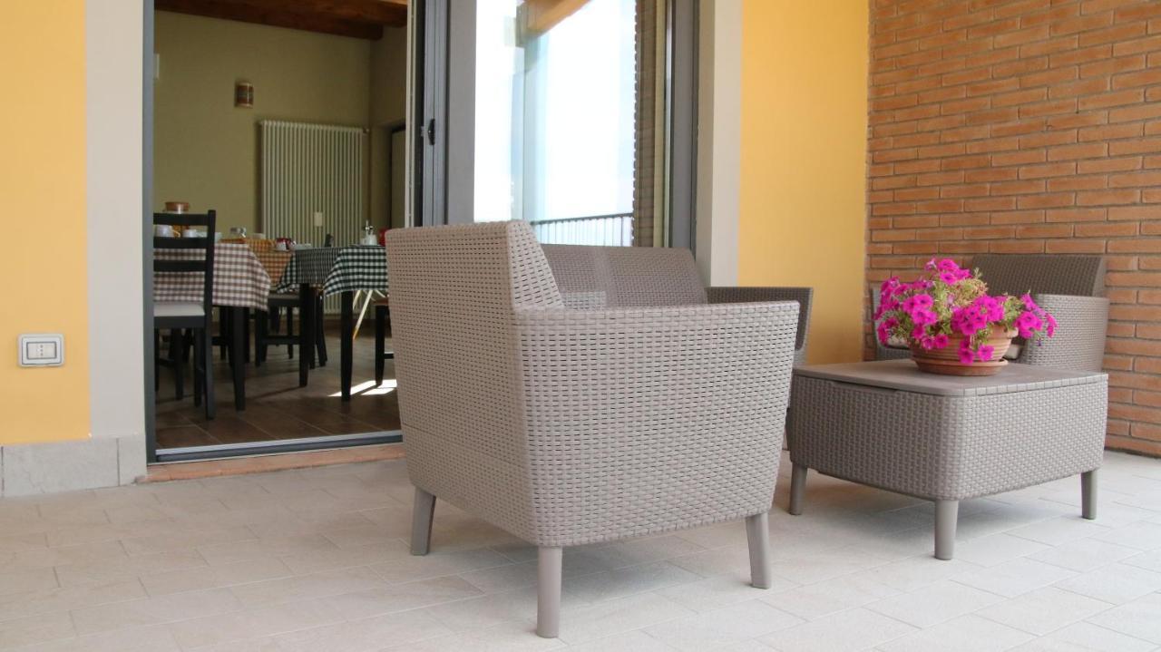 Al Ginepro Bed & Breakfast Montecchio  Dış mekan fotoğraf
