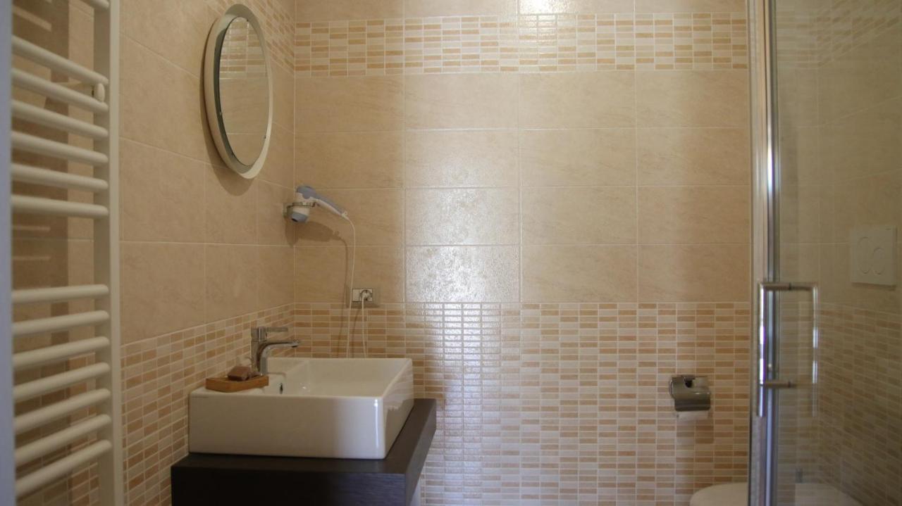 Al Ginepro Bed & Breakfast Montecchio  Dış mekan fotoğraf