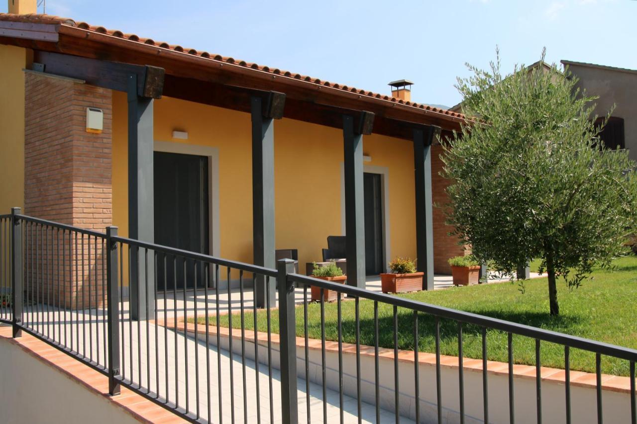 Al Ginepro Bed & Breakfast Montecchio  Dış mekan fotoğraf